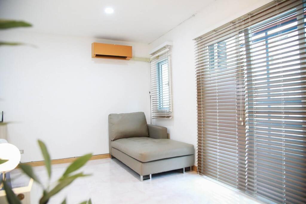 Near Bts Bearing Skytrain- Homey Living Townhome - 4 Bedrooms Apartment *