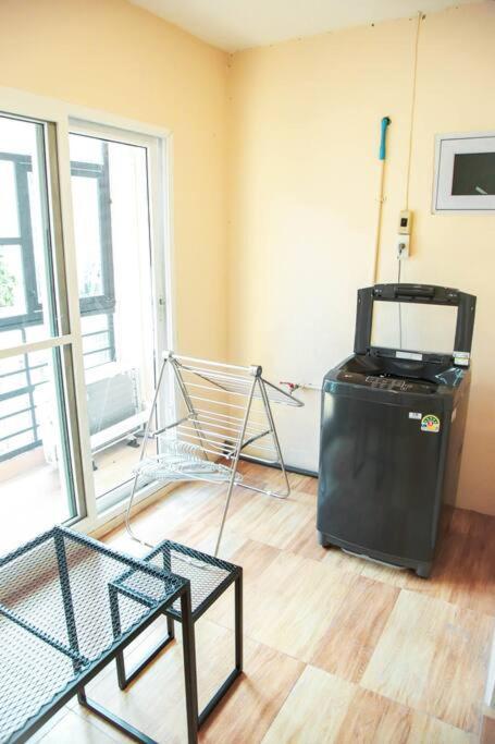 Near Bts Bearing Skytrain- Homey Living Townhome - 4 Bedrooms